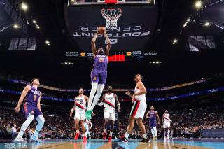 尔在队伍年 尔在队伍年